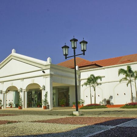 Ilocos Norte Hotel & Convention Center Laoag Kültér fotó