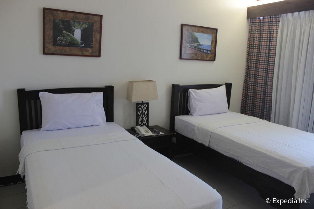 Ilocos Norte Hotel & Convention Center Laoag Kültér fotó