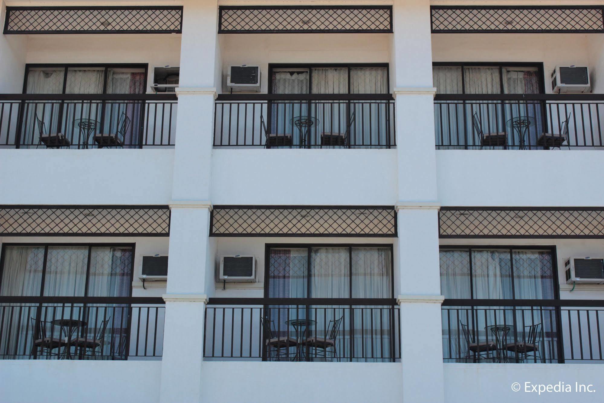 Ilocos Norte Hotel & Convention Center Laoag Kültér fotó